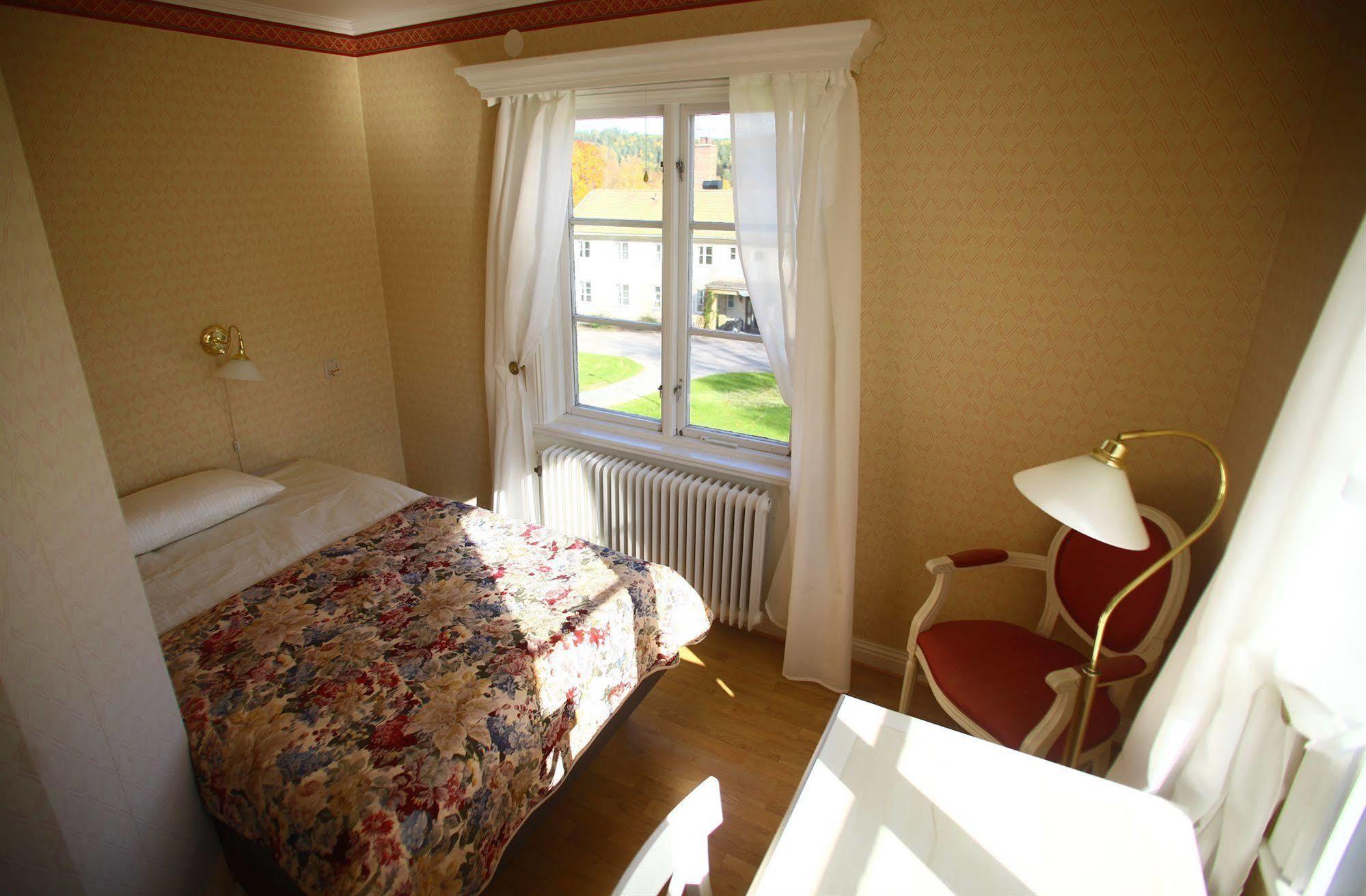 Hotel Nyhyttans Kurort à Nora  Extérieur photo